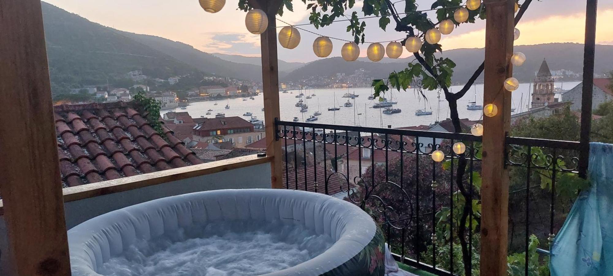 비스 Panoramic View With Jacuzzi 아파트 외부 사진